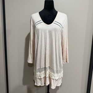 Lapis Blush Lace Accent Tunic with 3/4 Length Sleeve